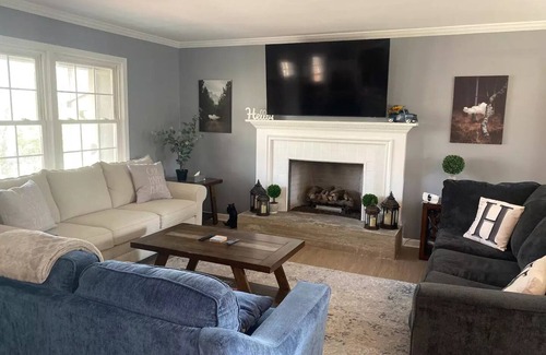 Seneca Casa | Hanover Haven 1 BR/1 Bath