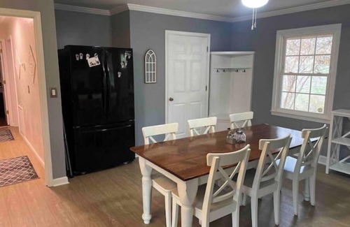Seneca Casa | Hanover Haven 3 BR/2 Bath