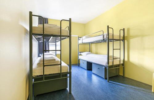 Grachtengordel-Zuid Hostal | Hans Brinker Hostel Amsterdam