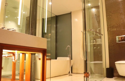 Ratchaprasong Hotel | Hansar Bangkok Hotel
