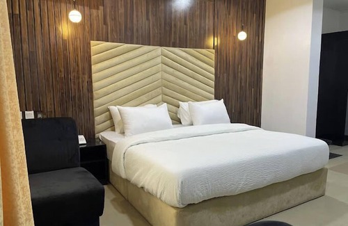 Abuja Hotel | Hansbro Suites Gwarinpa