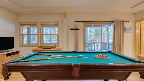 Truckee Casa | Hansel by AvantStay Pool Table 5mins to Skiing