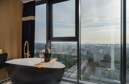 West Pomeranian Voivodeship Apartamento | Hanza Tower Original 21st Floor- Sea and City-View