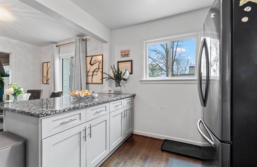 Hapeville Casa | Second Home - 3 BDR 2 BA minutes to airport and downtown