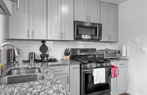 Hapeville Casa | Second Home - 3 BDR 2 BA minutes to airport and downtown