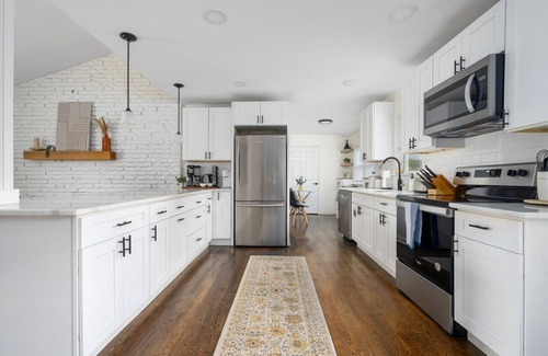 Columbus Casa | Happily Ever Astor - 3BD, 2BA, Modern Ranch