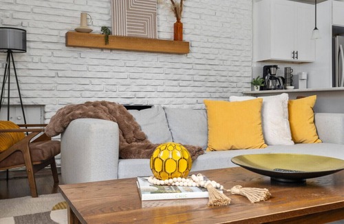 Columbus Casa | Happily Ever Astor - 3BD, 2BA, Modern Ranch