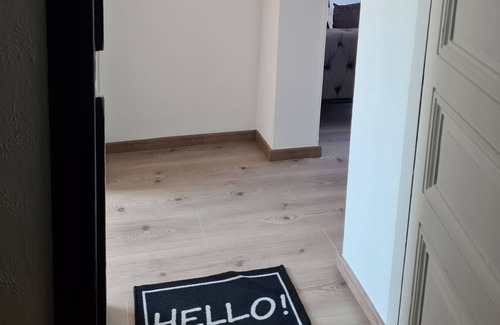 Dampremy Apartamento | Happiness free wifi and parking, 15 min airport and 5 min metro