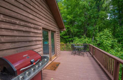 Fleetwood Casa | HappiNest- Hot Tub, Fire Pit, Mountain Views