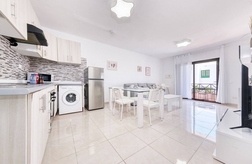 Puerto del Carmen Chalet De Esquí | Happy Beach Home