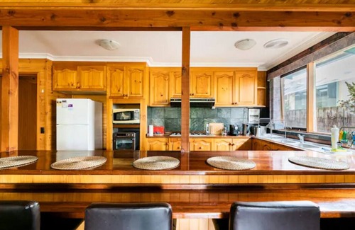 Werribee Casa | Happy Bear Inn