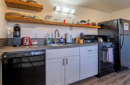 Cody Casa | Happy Bison Bungalow - located in Downtown Cody!