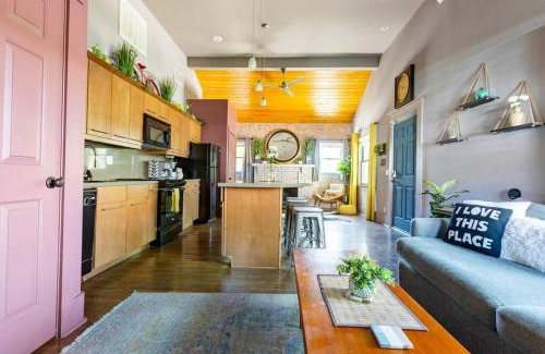 West University Casa | Happy Cactus Walkable 2BR by UofA and Parking