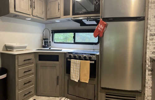 Theodore Casa | Happy Campers Wanted 😀