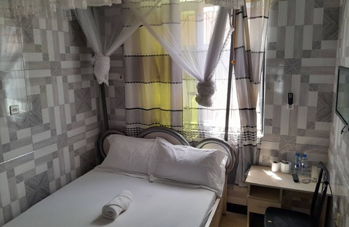 Dar es Salaam Hotel | Happy Classic Lodge