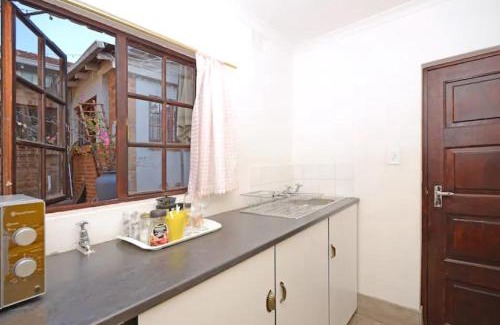 Greater Johannesburg Metropolitan Area Casa | Happy colourful cottage