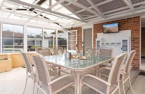 Culburra Beach Casa | Happy Dayz – Comfortable accommodation with pool