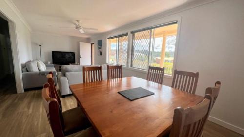 Sussex Inlet Casa | “ HAPPY DAYZ” only 2 hours from Sydney