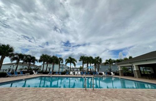 Davenport Casa | Happy Daze - Home for 8