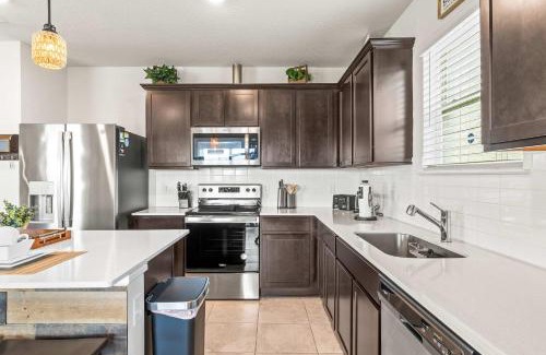 Davenport Casa | Happy Daze - Home for 8
