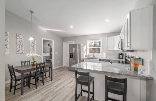 Ocala Casa | Happy Daze Ocala~Pet Friendly/Fenced Yard-WEC 14mi