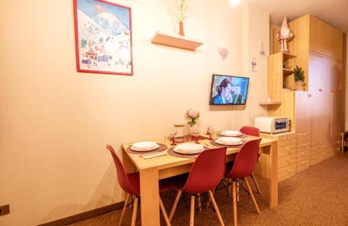 Castione della Presolana Apartamento | Happy Guest Apartments - Pink Mountain Presolana