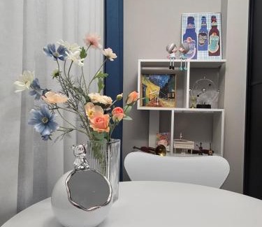 Jung-gu Apartamento | Happy Harbor House Stay, Incheon Airport, Wolmido, Incheon Chinatown, New Full-option, SangSang Platform, Yeonan Pier, Fairy Tale Village