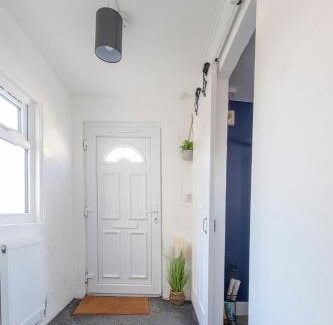Harwich Apartamento | Happy Harwich for Contractors Only, Tranquil, Near Beach, Free Parking