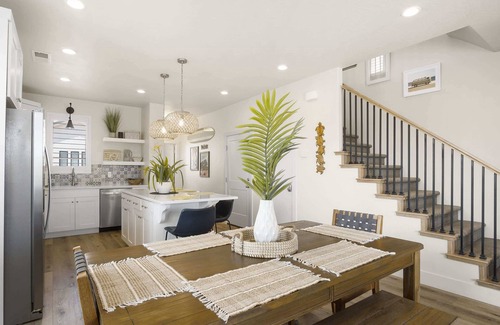Washington Fields Condominio | Happy Hawaiian Themed Condo!