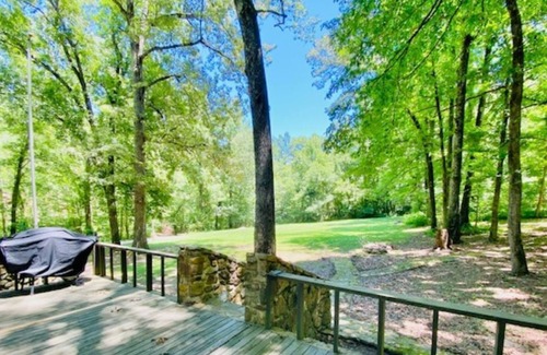 Newnata Casa | Happy Hollow Hideaway