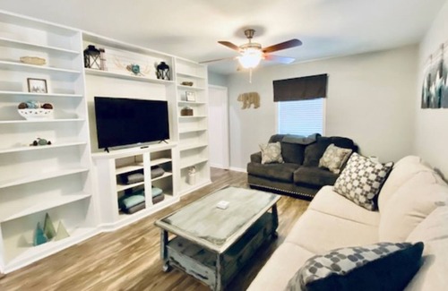 Newnata Casa | Happy Hollow Hideaway