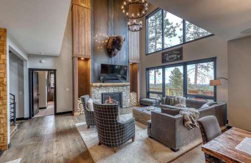 Deadwood Casa | Happy Hour Hideaway
