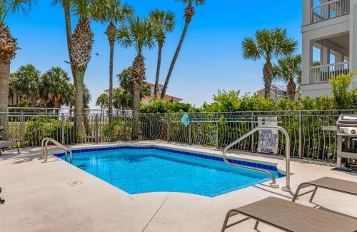 Crystal Shores Casa | Happy Hours