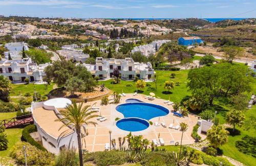Alpouvar Apartamento | Happy House in Clube Albufeira