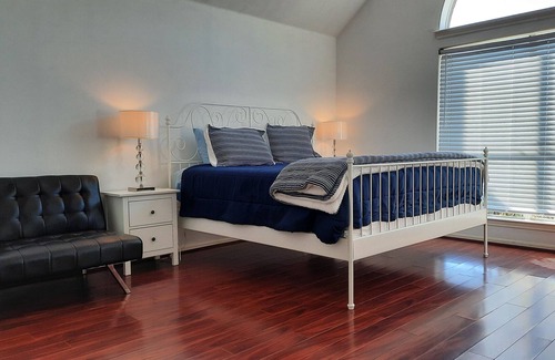 Pearland Casa | Happy man's 6-bedroom comfortable home