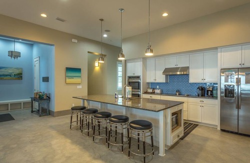 Carrabelle Casa | "Happy Ours" 5BR/4.5BA Beachfront Home