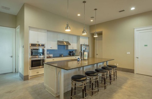 Carrabelle Casa | "Happy Ours" 5BR/4.5BA Beachfront Home