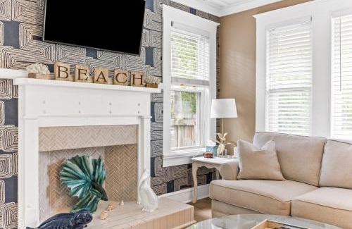 Wilmington Casa | Happy Place- Midtown, Pet-Friendly, close to beach