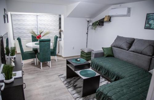 Pirot Apartamento | Happy