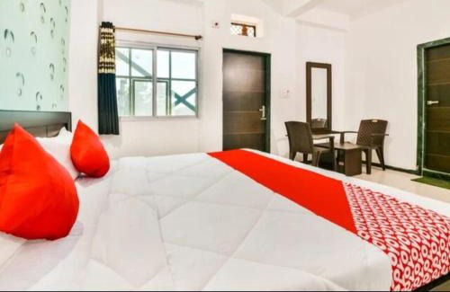 Gogunda Hotel | Happy Stay