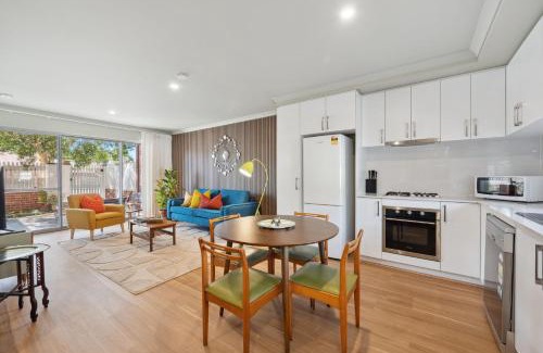 Bassendean Apartamento | Happy Stays Classic Mid-Century Modern Escape