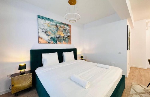 Sector 5 Apartamento | Happy Studio - Near Roman Arenas & Unirii - RH Living