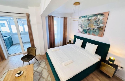 Sector 5 Apartamento | Happy Studio - Near Roman Arenas & Unirii - RH Living