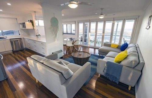 Beachmere Casa | Happy Tides - Casa de vacaciones frente al mar