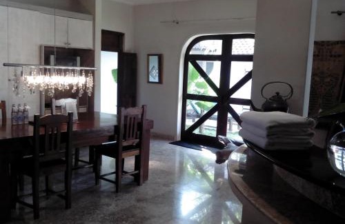 Laksmana Complejo | Happy Together By Kresna Hospitality