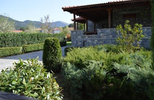 Vitina Casa | Happy trails Guesthouse Vitina