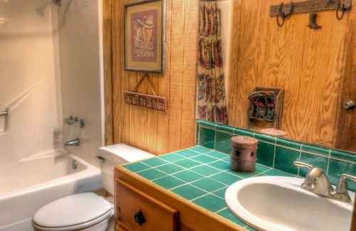 Garze Casa | Happy Trails, Private Pool, River Access @ Frio River Vacation Rentals