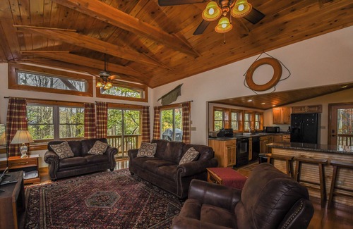 Thayerville Cabina | Happy Trails