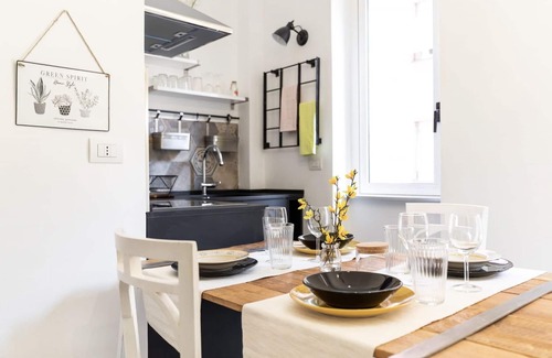 Como Apartamento | Happy Travelers Apartment