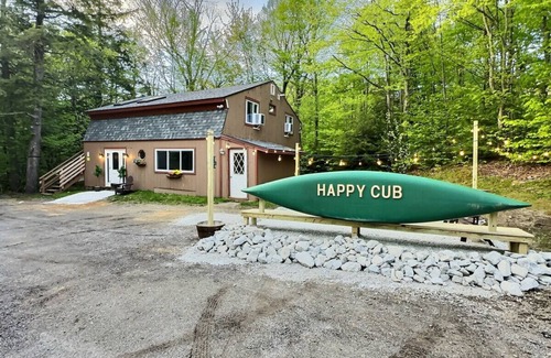 Killington Casa | HappyCub- AC, Hot Tub, Fire Pit, Game Room!
